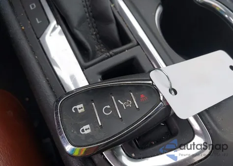 2018 Chevrolet Equinox Lt from USA, damaged, VIN 3GNAXKEX2JS576725